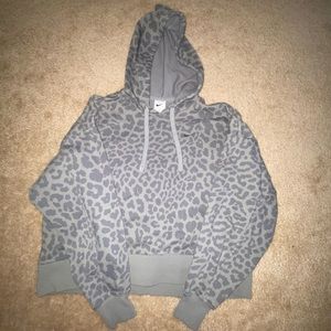 NWOT NIKE - Cheetah Cropped Sweatshirt - M